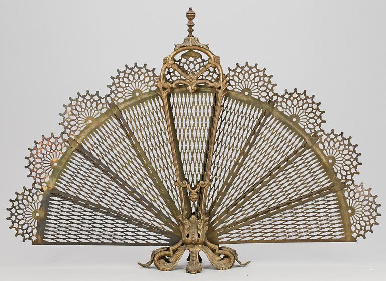 ELDSKÄRM / GNISTGALLER, rokokostil, 1800-talets slut.