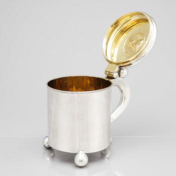 A Swedish Empire parcel-gilt silver tankard, mark of Henrik Hervander, Linköping 1818.