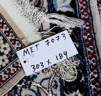 Matta, Nain part silk, 6 laa, ca. 303 x 184 cm.