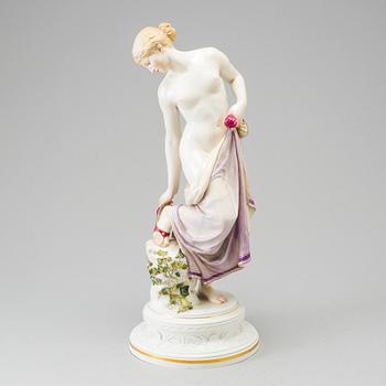 A porcelain figurine, Meissen, ca 1900.