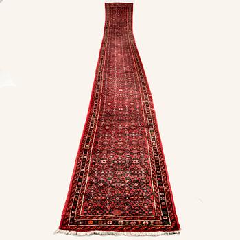Hoseinabad gallery rug, old, approximately 662x85 cm.