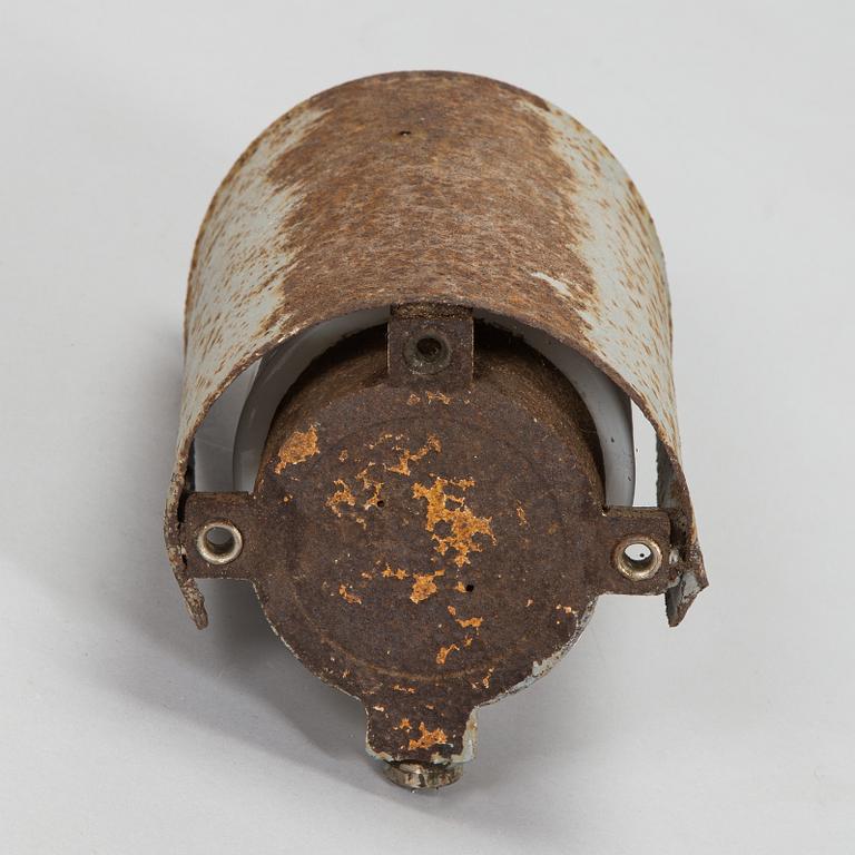 Paavo Tynell, A 1930s outdoor wall light, model 7307-16, Taito Oy, Finland.