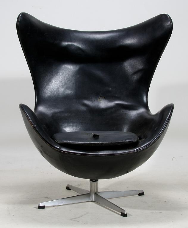 ARNE JACOBSEN, fåtölj "Ägget/Egg Chair", Fritz Hansen, Danmark, 1960-tal.