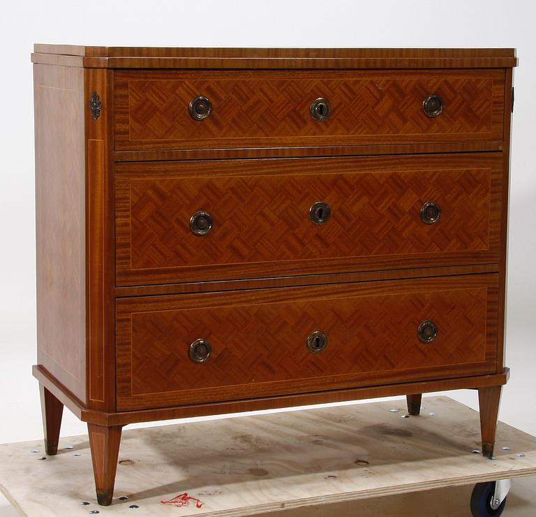 BYRÅ, sengustaviansk stil. 1900-talets början.