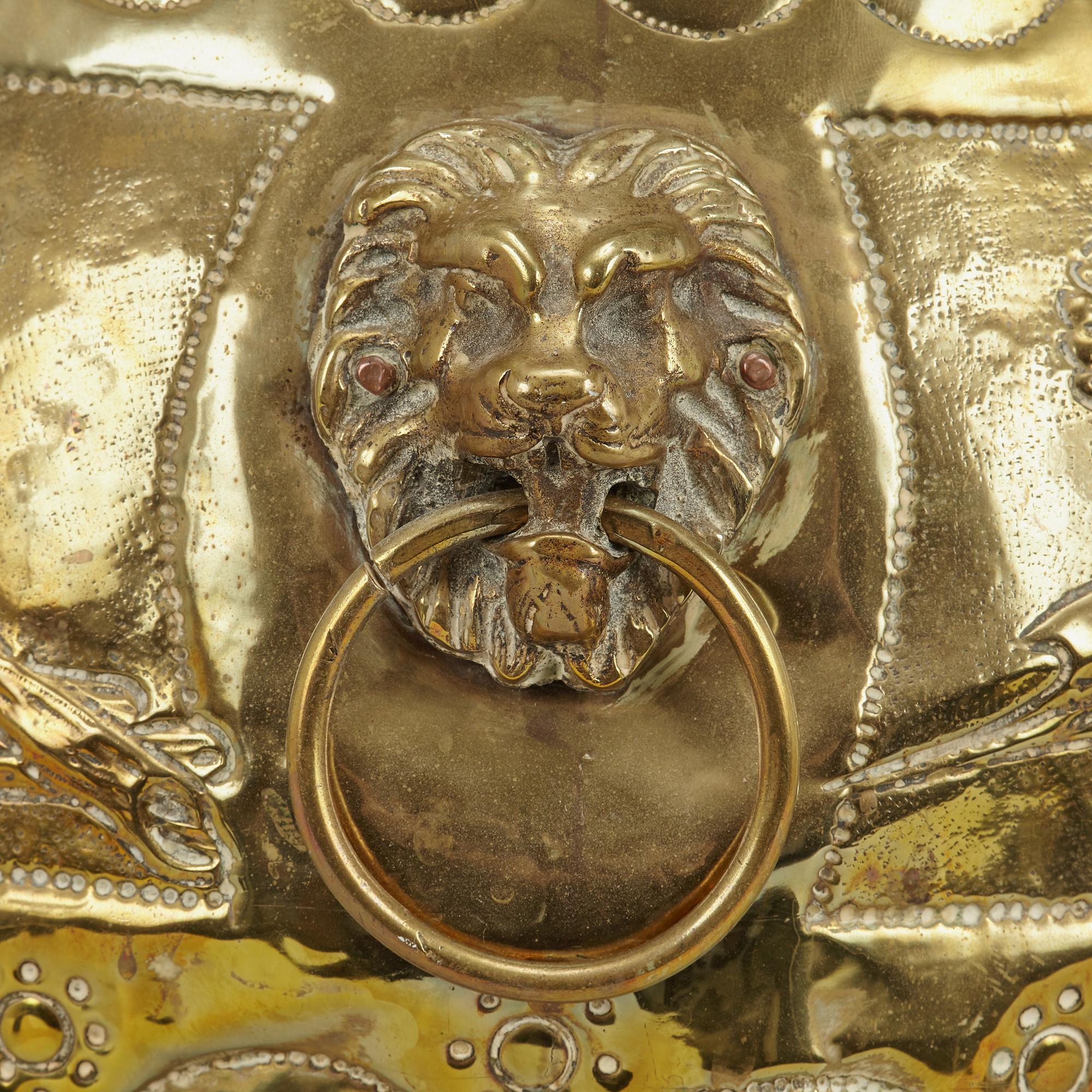 URNA, mässing 1800-tal.