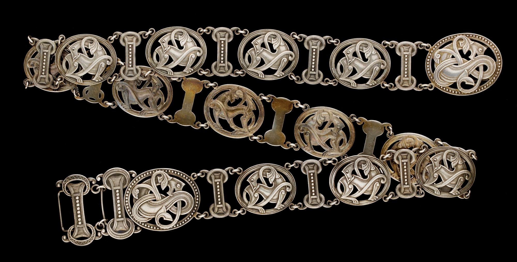 SKÄRP, SILVER, JUGEND.