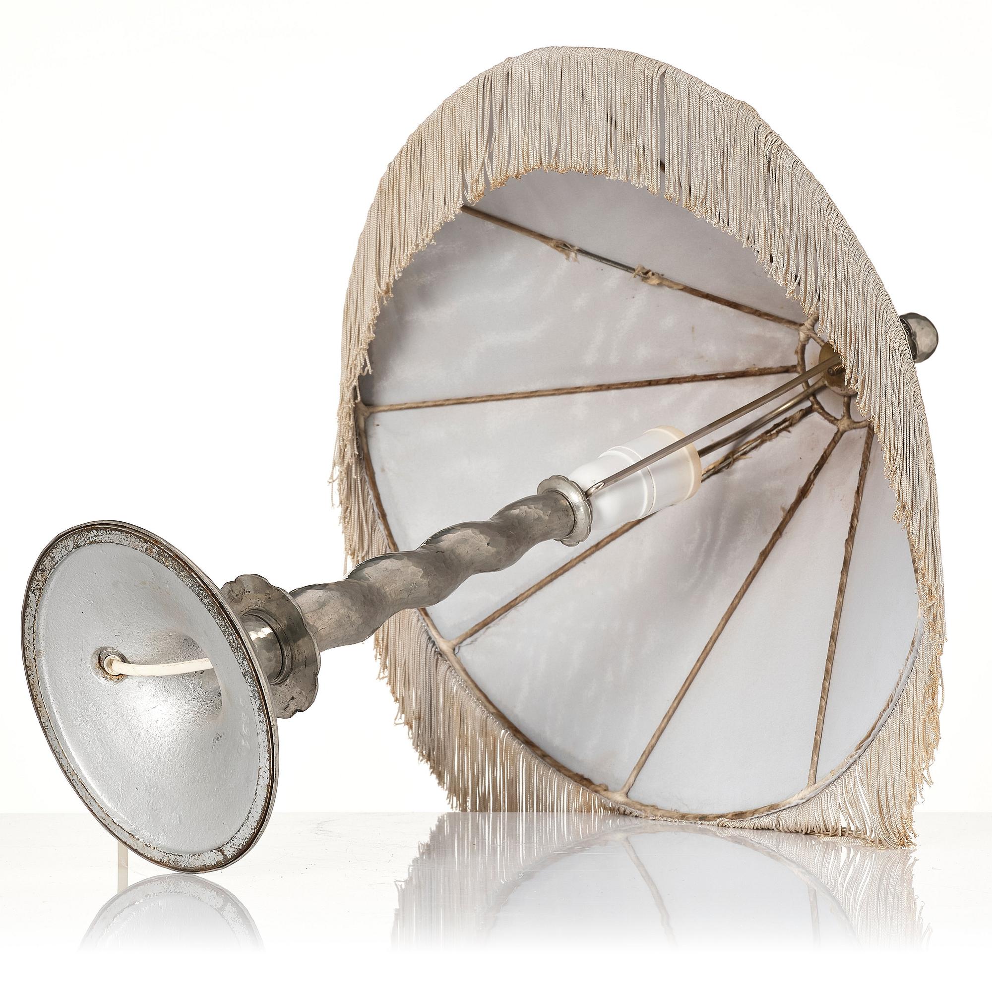 Harald Notini, a table lamp, model "6891", Arvid Böhlmarks Lampfabrik, 1920s.