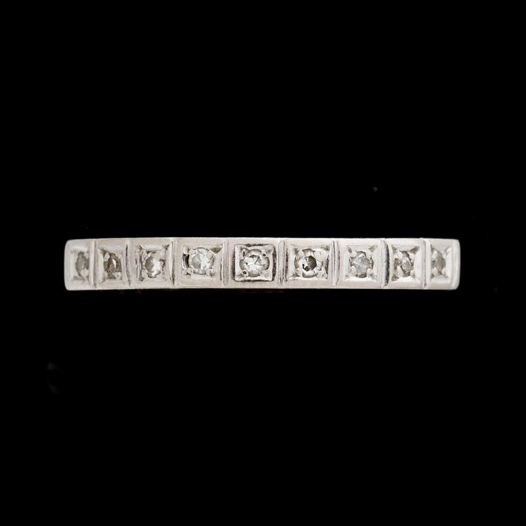 RINGAR, 3 st, 18K med åttkantslipade diamanter. Totalvikt ca 11,5g.