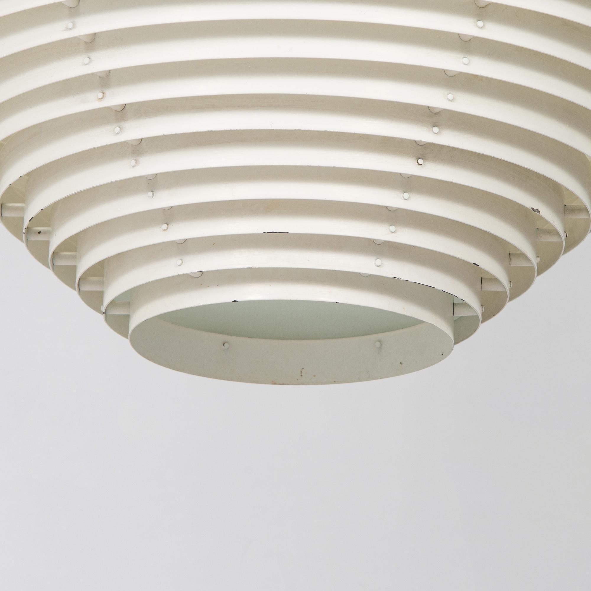 Alvar Aalto, 'A622B' ceiling light for Valaistustyö.