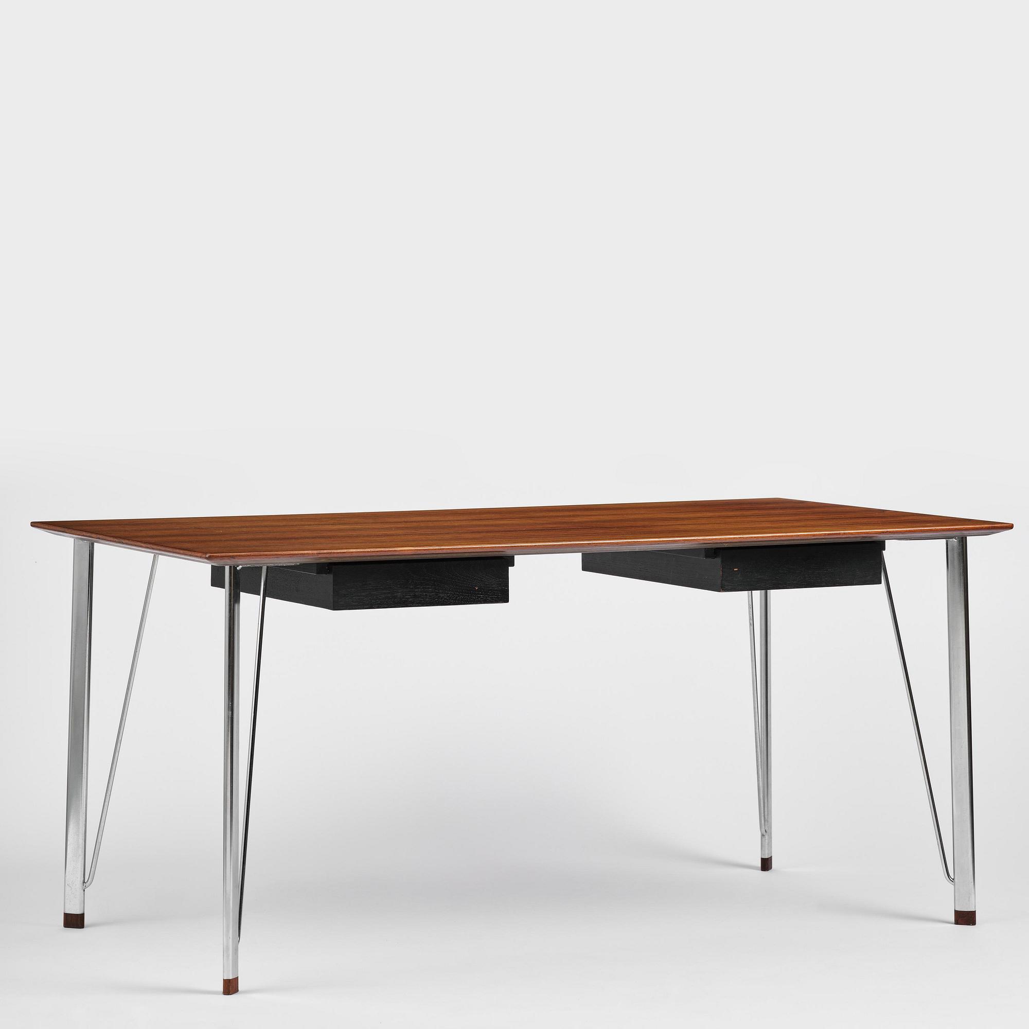 Arne Jacobsen, a writing desk model "3605", Fritz Hansen Denmark, 1967.