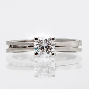 Ring 14K whitegold with 1 brilliant-cut diamond approx 0,50 ct approx H-I SI.