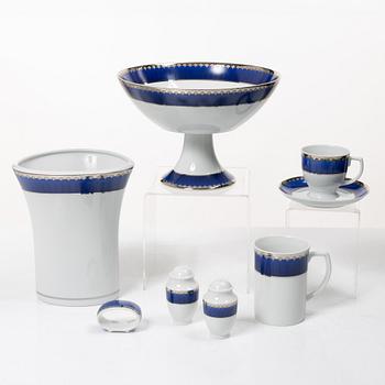 Sigvard Bernadotte, A 314 piece dinner and coffee service, “Marianne Royal Blue”, Christineholm/Fyrklövern, 2000.