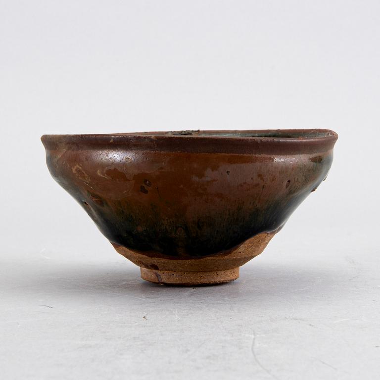 A Chinese Song dyansty glaced Temmoku bowl.