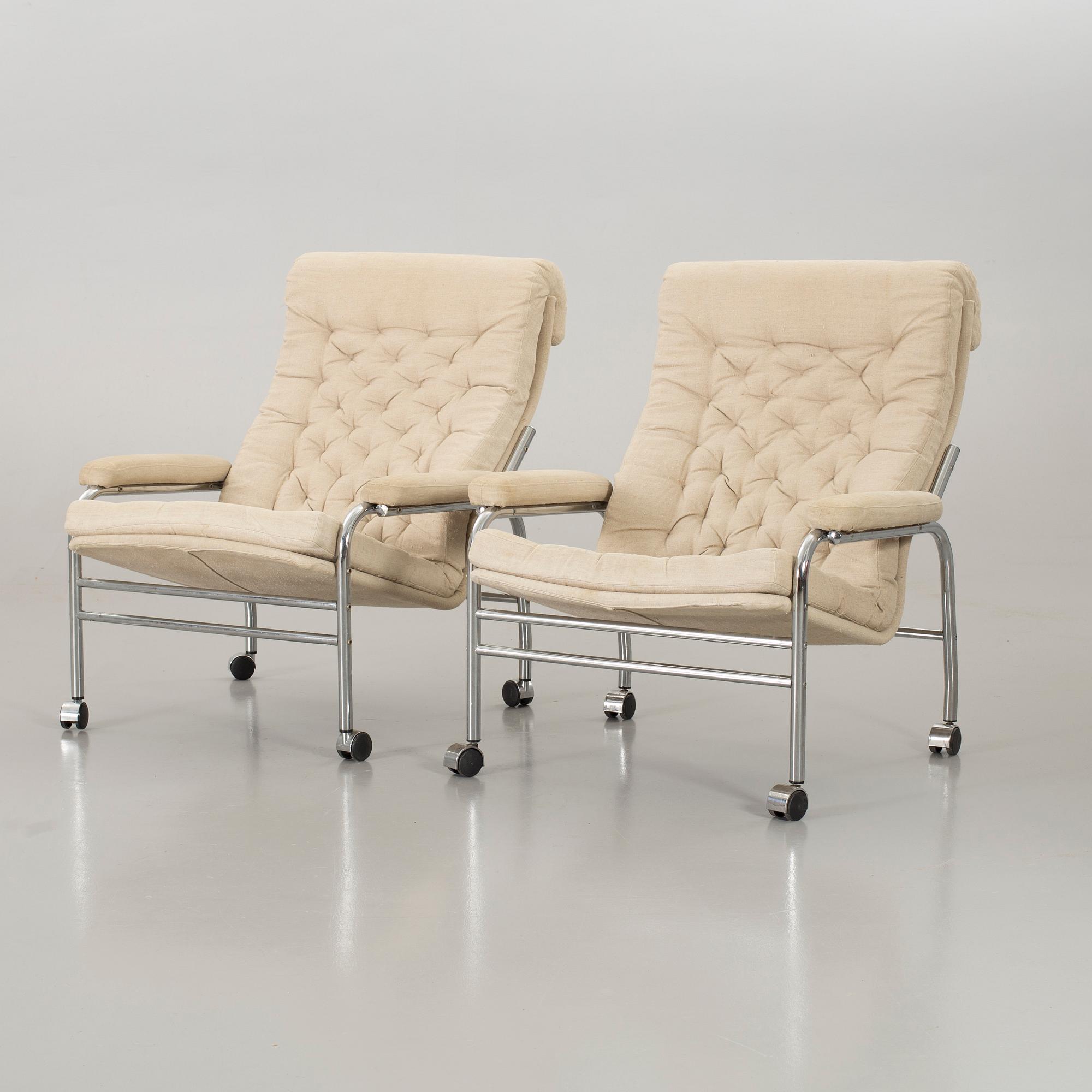 FÅTÖLJER, ett par, troligen IKEA.