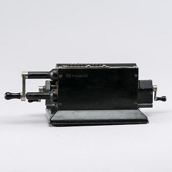 RÄKNEMASKIN, Original -Odhner. Göteborg, modell 7, 1930/40-tal.