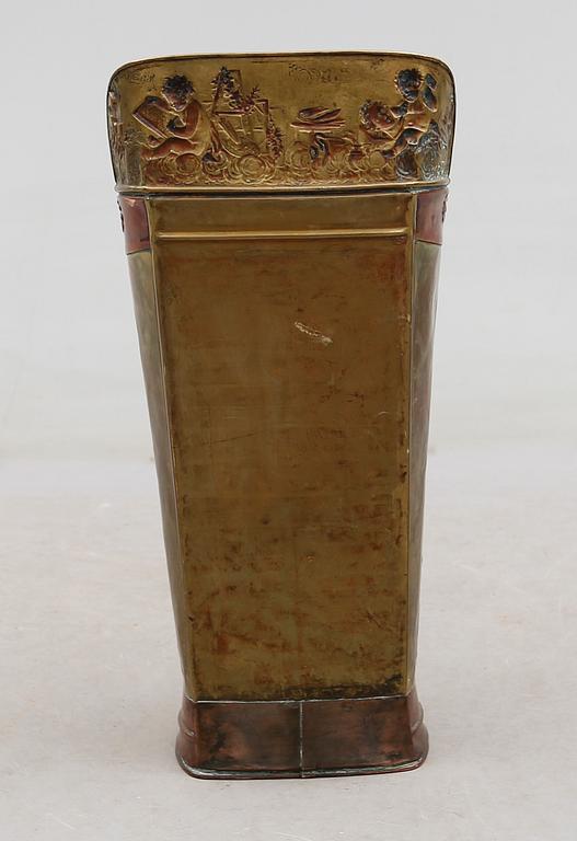 PARAPLYSTÄLL, mässing och koppar, Frankrike, omkring år 1900.