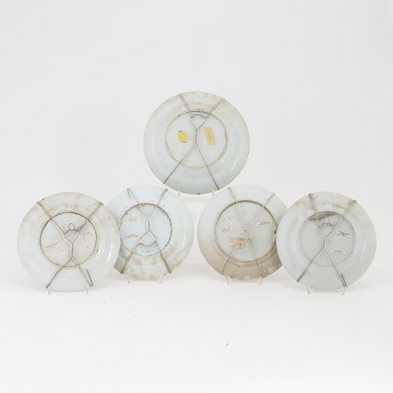 Five Chinese plates (4+1), Canton, mid 19th Century.