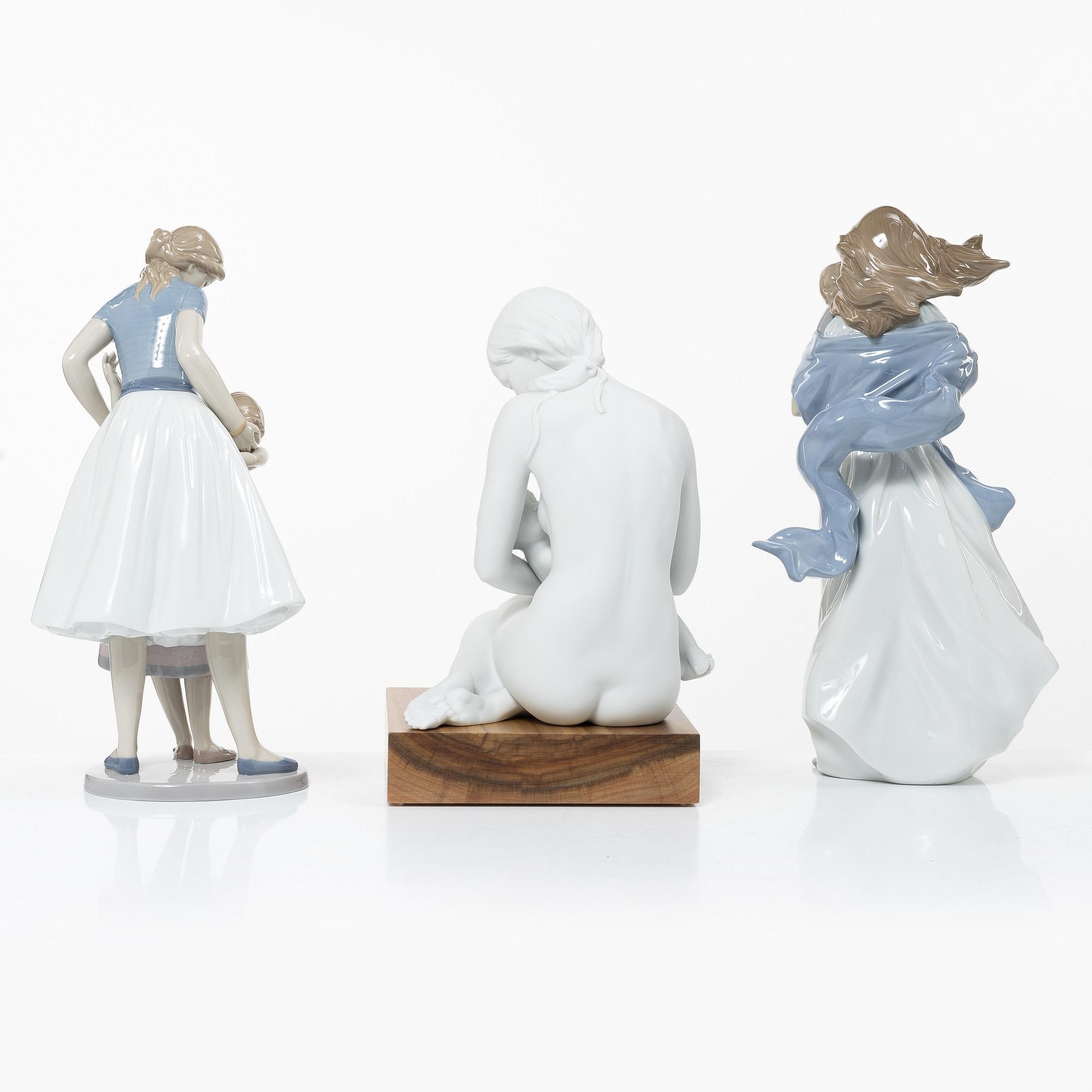 Lladró, figuriner, 3 st, "A nurturing bond", "Loving touch" och "Want to be like you", Spanien.
