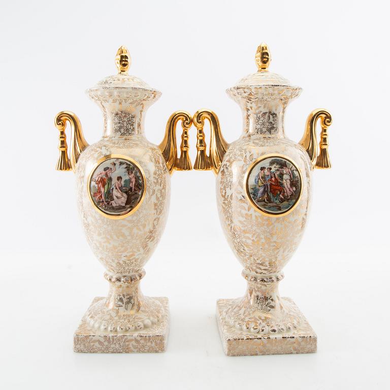 Uppsatsurnor 4 st England 1900-talets första hälft porslin.