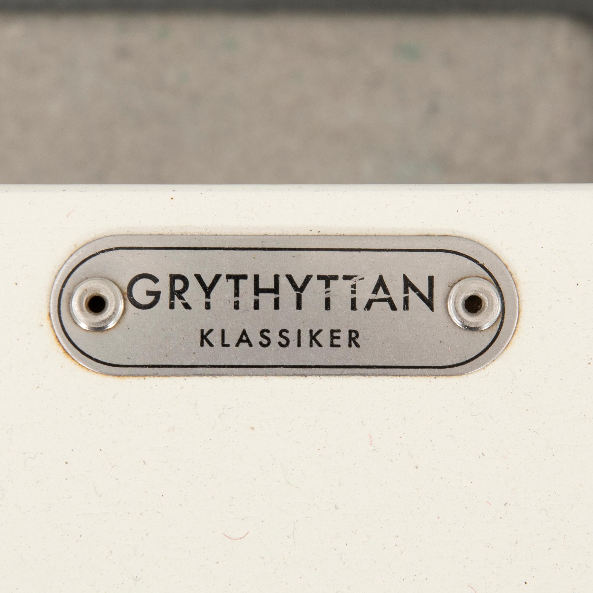 Artur Lindqvist chairs 4 pcs "No 1" Grythyttan modern production.