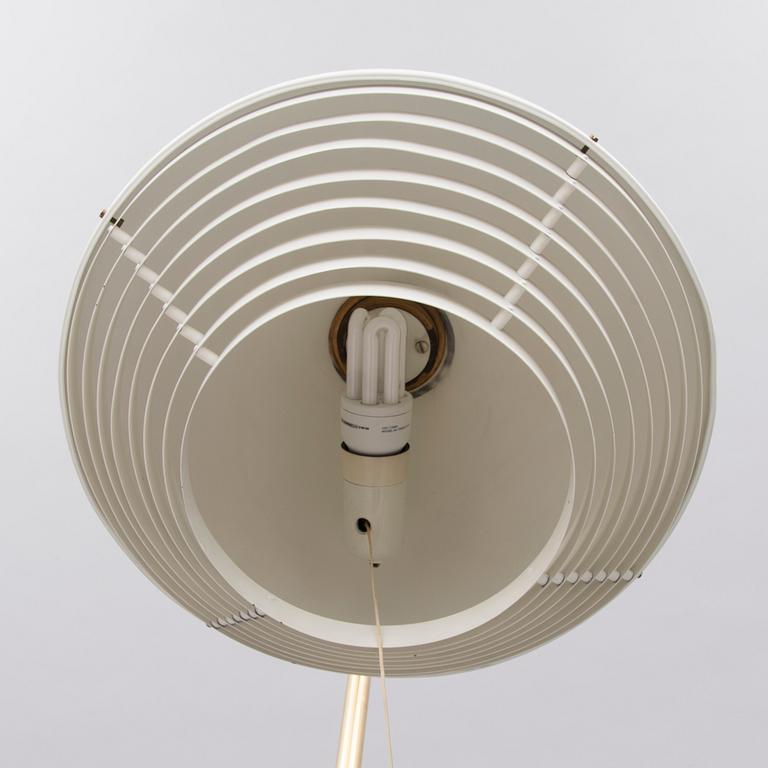 Alvar Aalto, A 'A811' floor light for Valaistustyö.