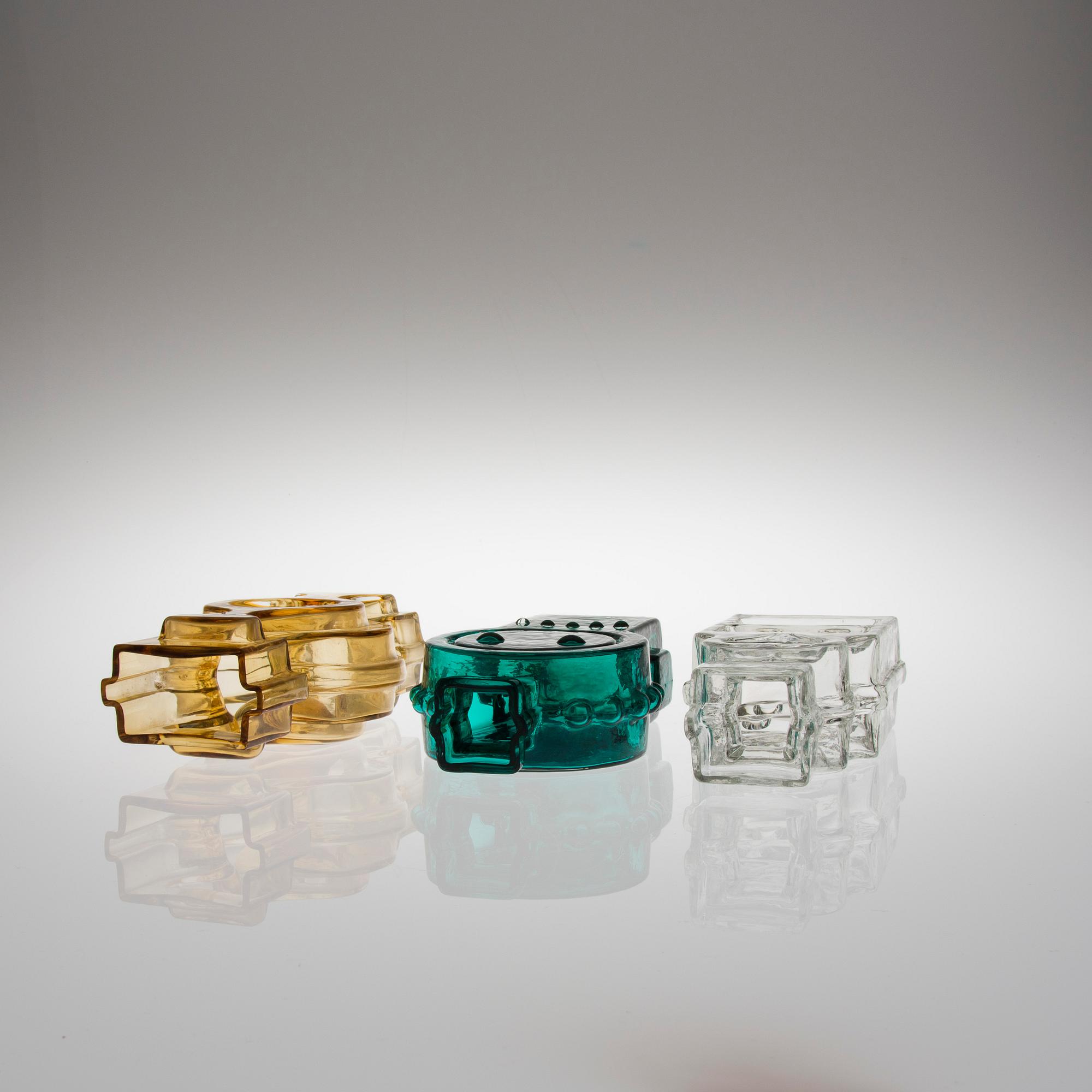 HELENA TYNELL, FLASKOR, 3 st samt VAS, glas, 1960-70-tal.