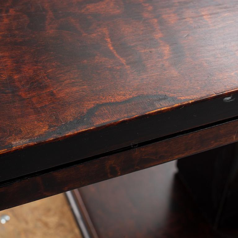 Otto Wretling, a 'Idealbordet' birch table, Umeå, 1930's.