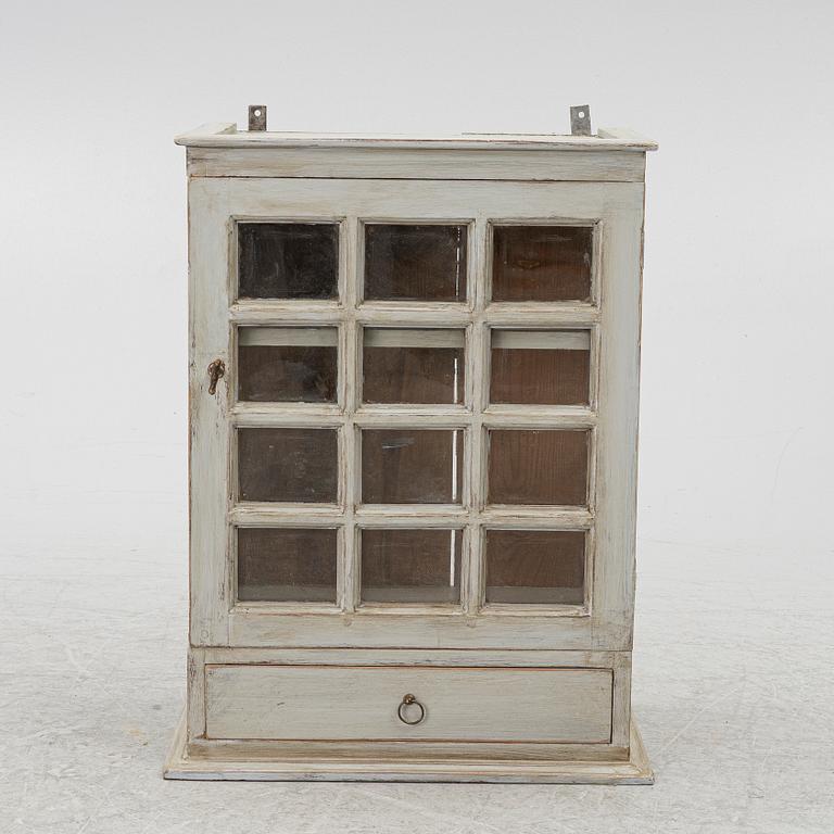 Hanging cabinet, 19th century.