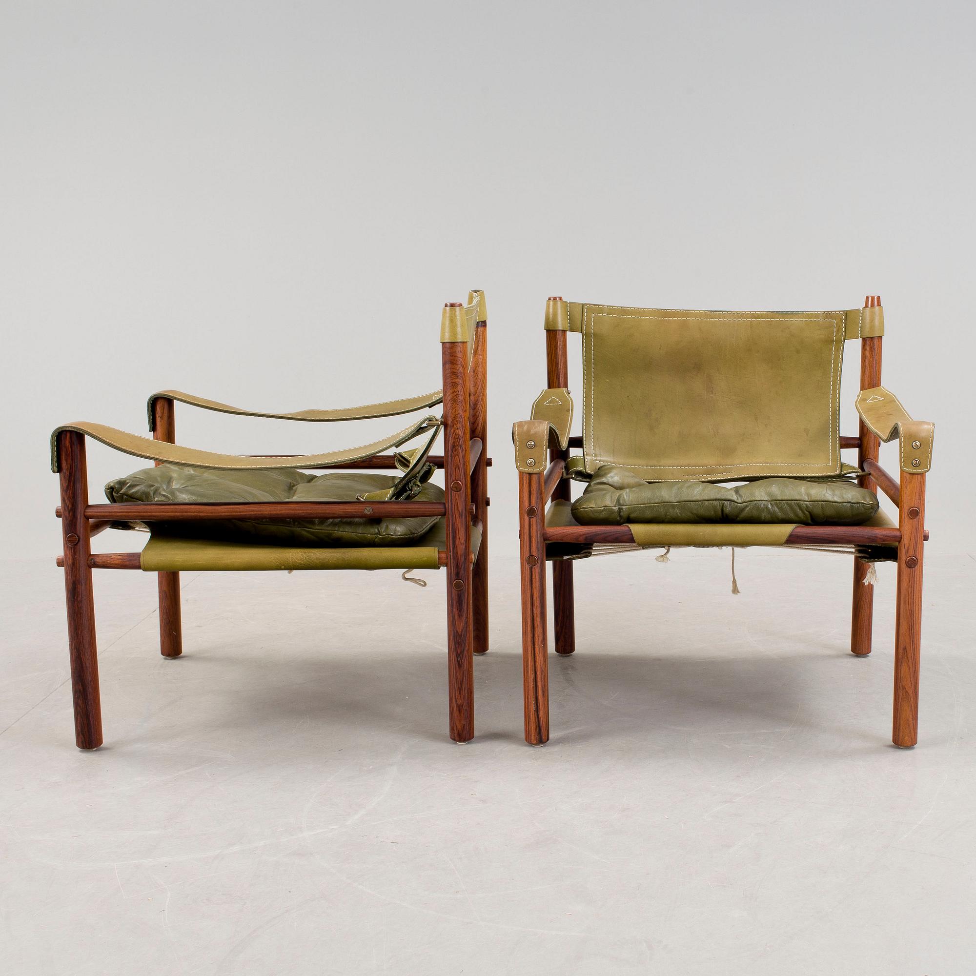 KARMSTOLAR, ett par, "Sirocco", Arne Norell, formgiven 1964.