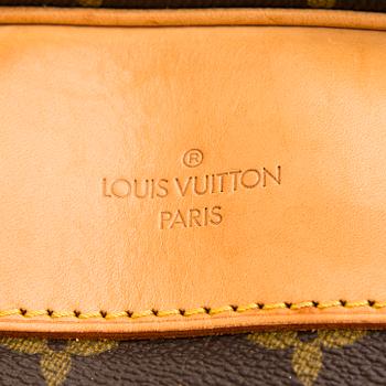 Louis Vuitton, a monogram 'Sac Alize' Bag.