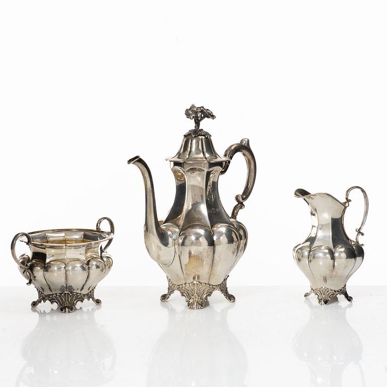 A 3-piece Swedish silver coffee service, marks of A.G. Dufva, Stockholm 1922.