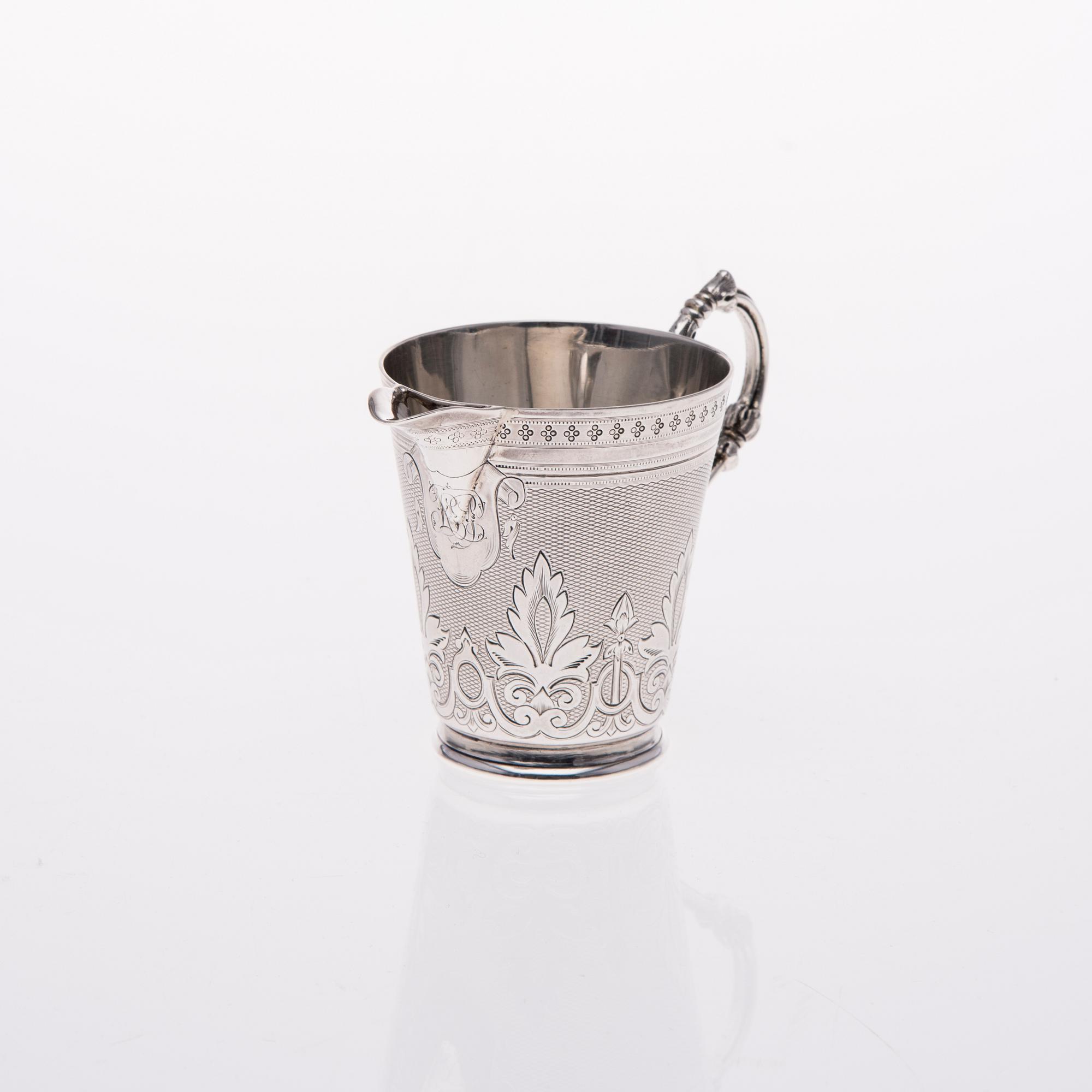 GRÄDDSNÄCKA, silver, Martin Hall & Co, Sheffield 1872. Vikt 138,8 g.