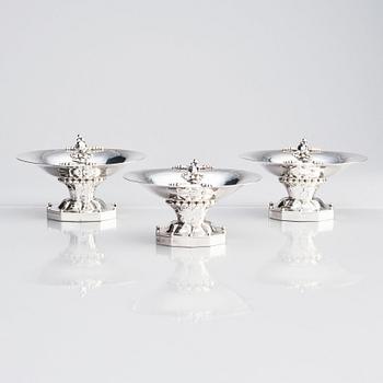 Georg Jensen, a set of three 830/1000 silver bowls, Copenhagen 1918 (1915-1919), design nr 42, Swedish import marks GAB F 1918.