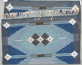 MATTA, rölakan, Ingegerd Silow, signerad IS. Ca 242x165 cm.