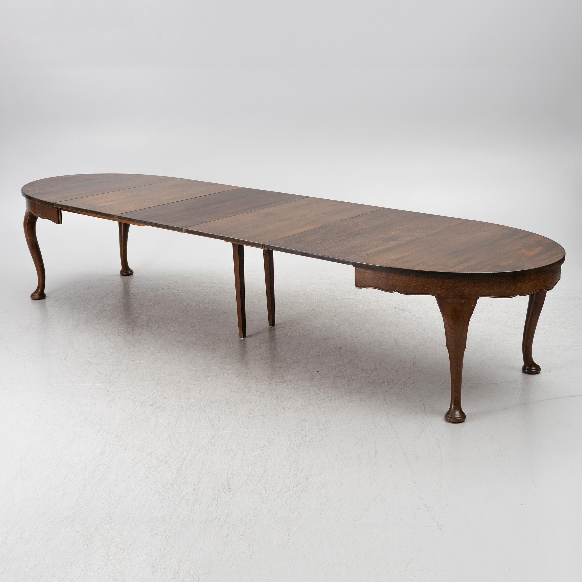 A Roccoco style dining table, Nordiska Kompaniet, 1917.