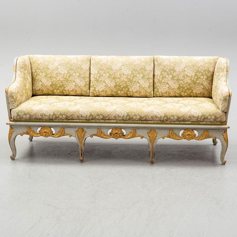 TRÅGSOFFA, rokokostil, 1800-talets slut.