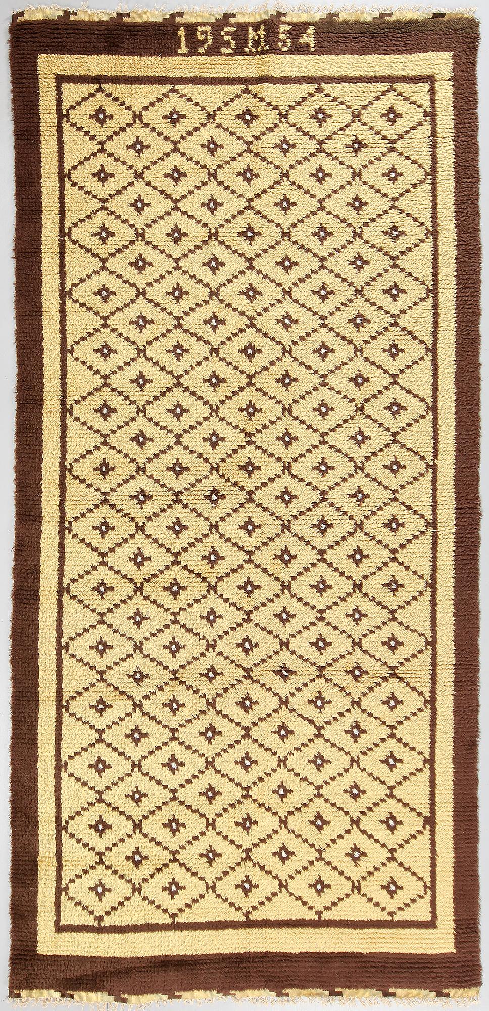 MATTA, rya, 255x123 cm, 1900-talets andra hälft.