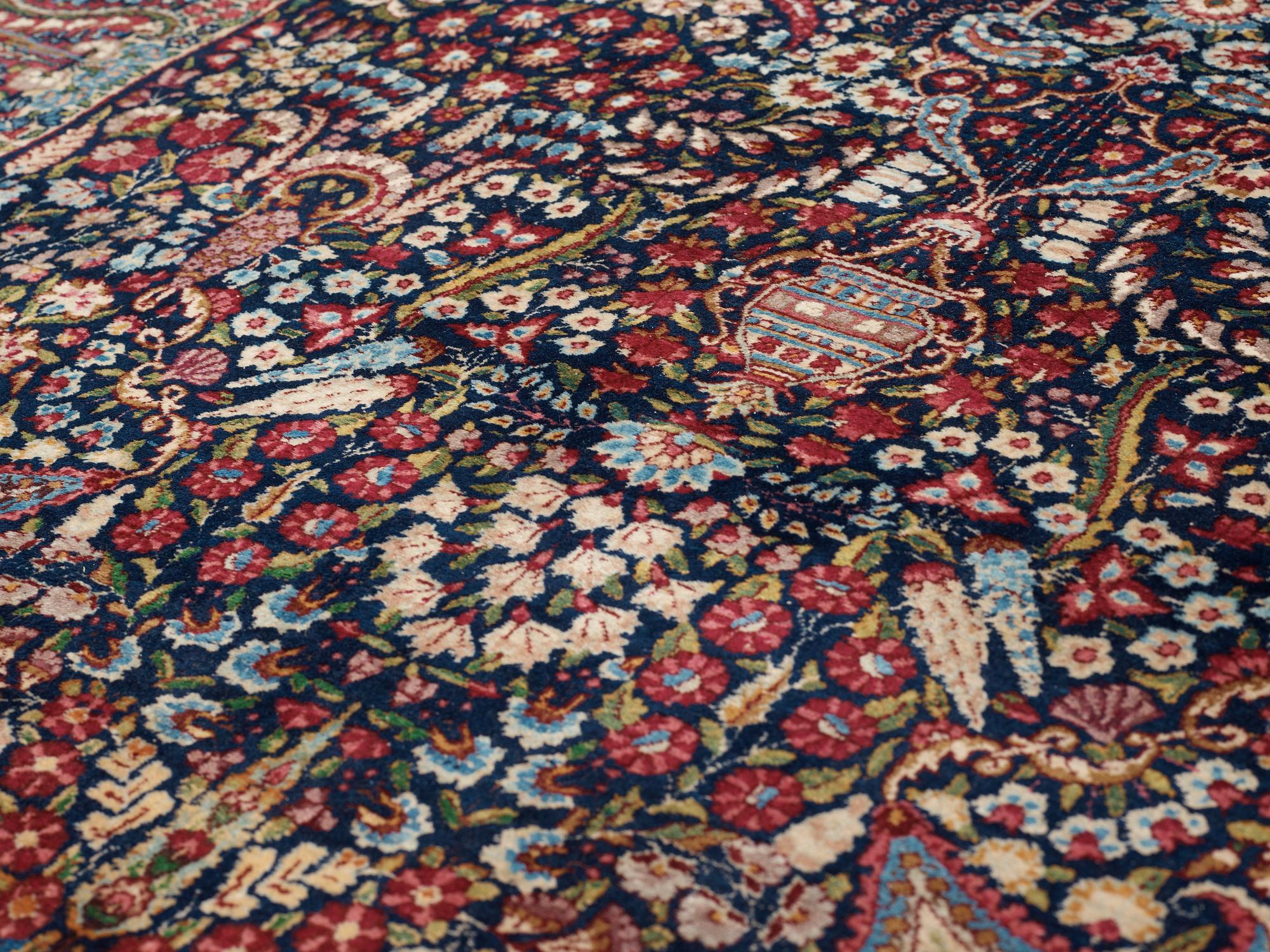 SEMI-ANTIQUE/OLD KERMAN. 227 x 145,5 cm.