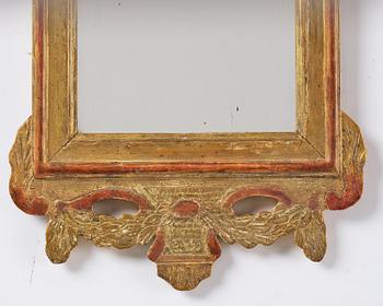 A pair of Gustavian giltwood mirrors by N. Falkengren (master in Jönköping 1776-1813).