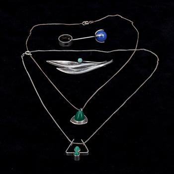 PARTI SMYCKEN, 4 st. Silver, kalsedon, krysopras, turkos. Elis Kauppi, Kupittaan Kulta Åbo 1960 t.