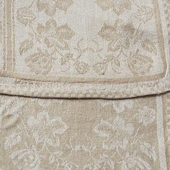 A tablecloth and napkins, 12 pcs., linen damask, signed Handvävd C.S.