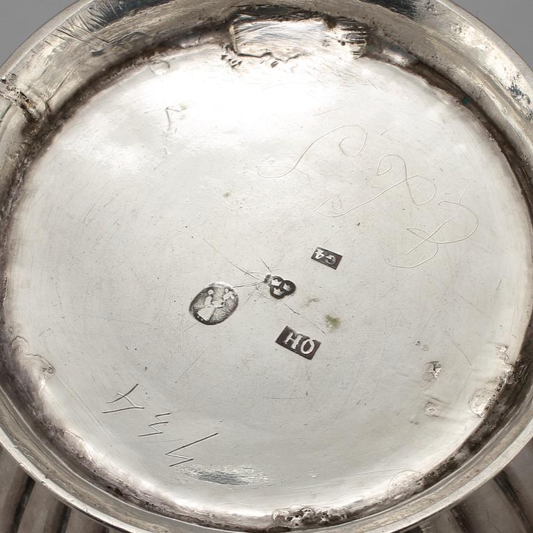 MJÖLKKANNA, silver, O. Pehr Hallberg, Norrköping, 1837.