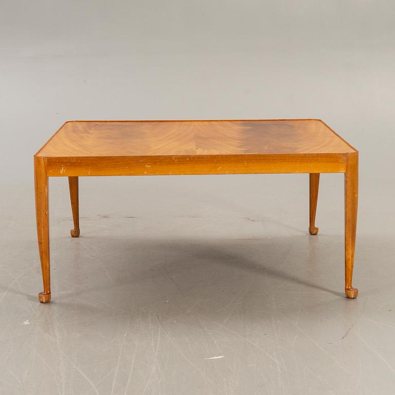 Josef Frank, coffee table, "Diplomat", model 2073, Firma Svenskt Tenn, designed 1949.