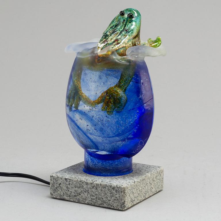 KJELL ENGMAN, SKULPTUR/LAMPA, glas, Kosta Boda, Signerad, limited edition 100 ex.