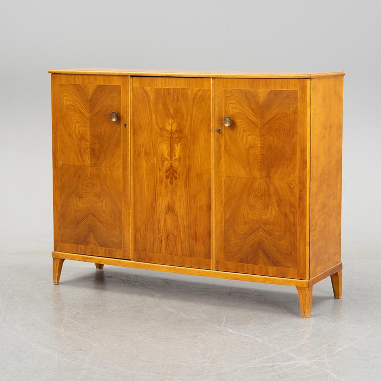 An elm sideboard, 1940's.