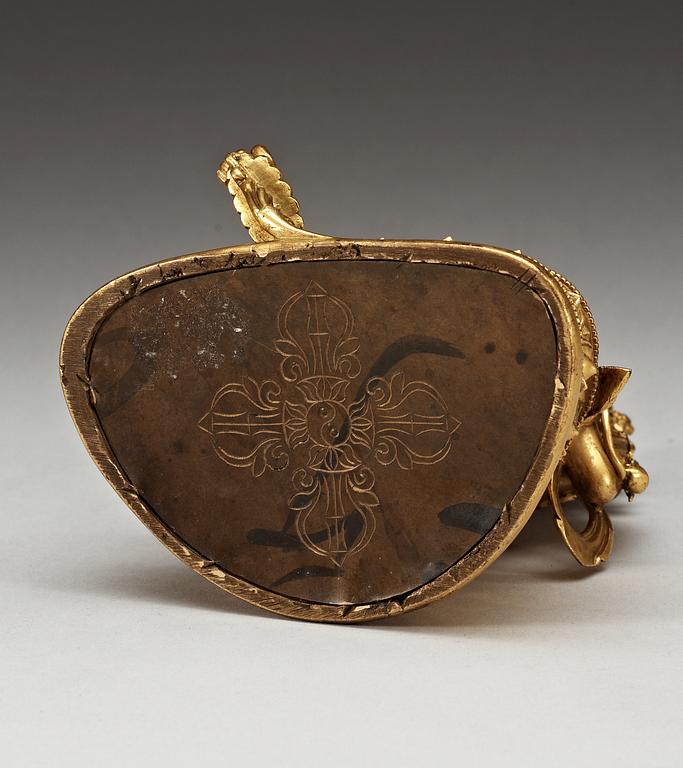 GRÖN TARA, förgylld brons. Sinotibetansk, 1700-tal.