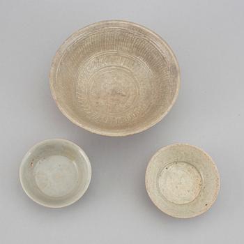 A group of three bowls, South East Asian, 17th Century or older.