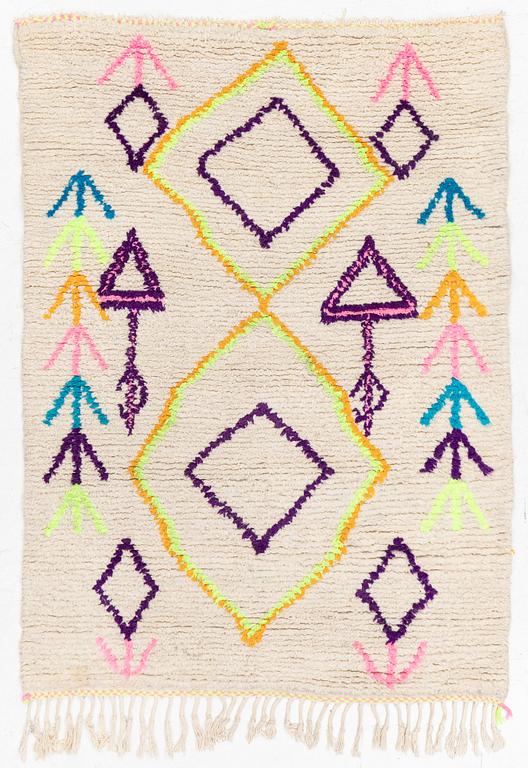 A Moroccan rug, approx. 177 × 126 cm.