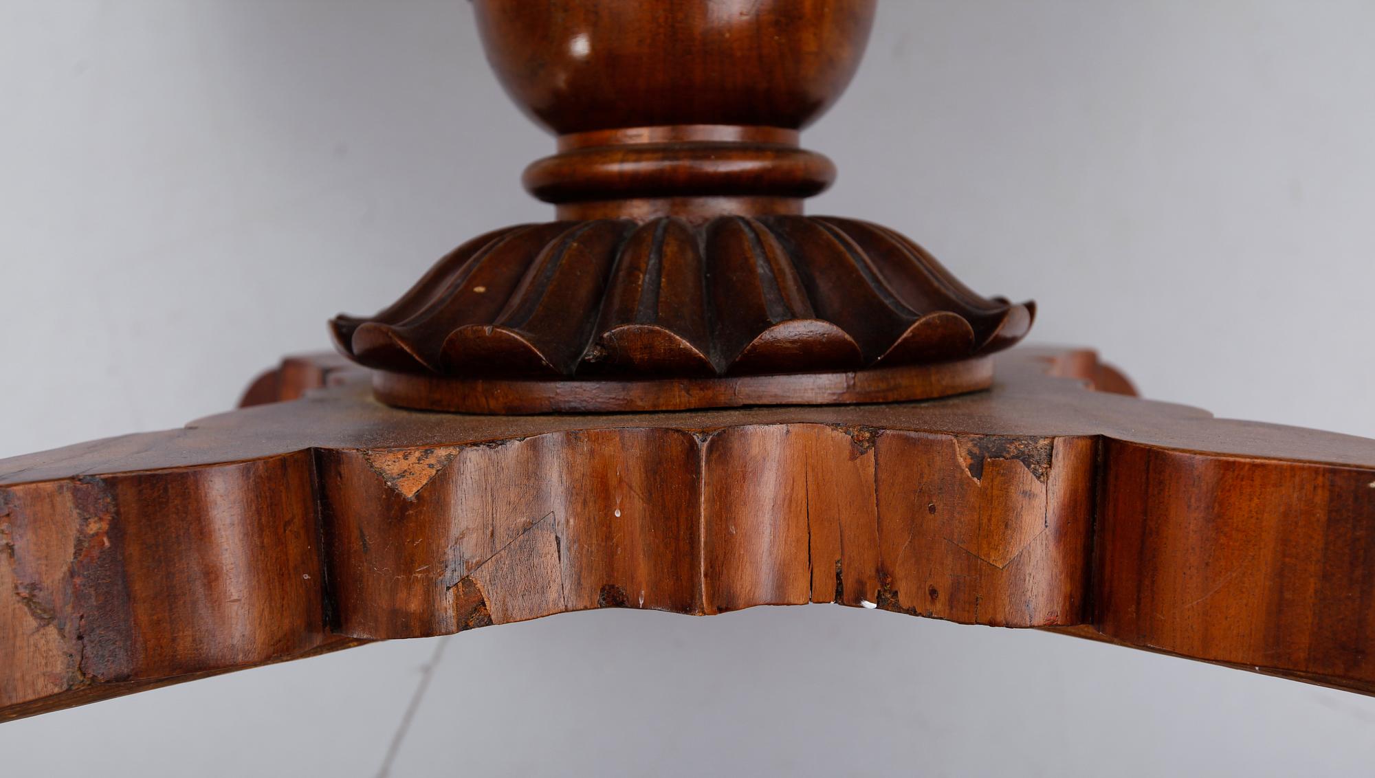 BORD, senempire, 1800-talets mitt.