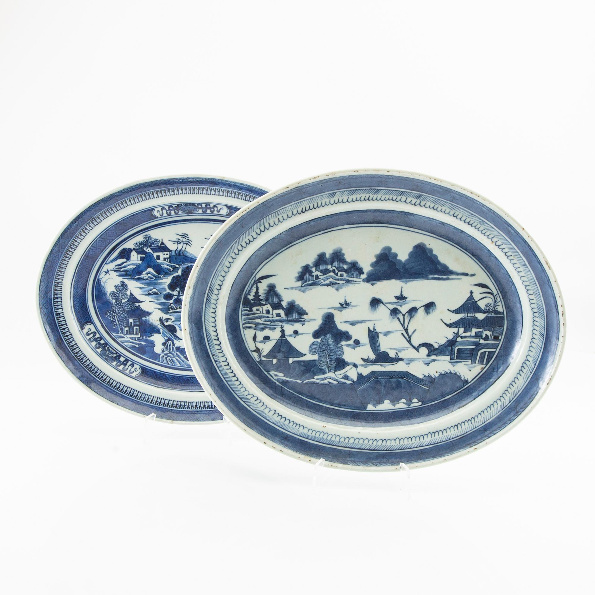Serving dishes 2 pcs China around 1800 porcelain.